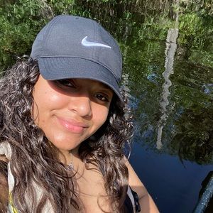 Meet your Posher, Favianna